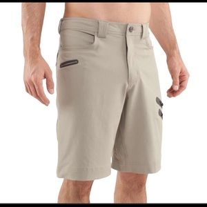 Lululemon Mens Cadence Shorts Size 32 Navajo Tan Khaki Commute Stretch NWOT